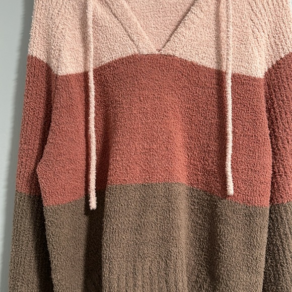 Soft color block hooded sweater - Picture 4 of 6